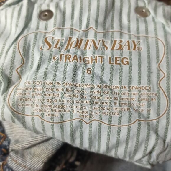 44174...St. John's Bay Straight leg Jeans Size 6, W28" 29"Inseam 8"Rise - Picture 6 of 6